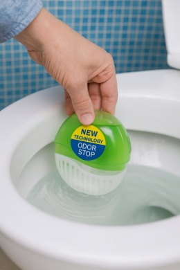 Ambi Pur kostka do WC 55ml Tee Tree & Pine zawieszka do toalety