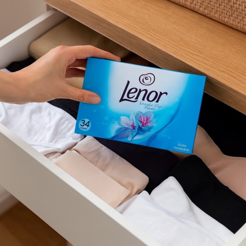 Lenor Chusteczki Zapachowe do Suszarki 34 szt. Niebieskie Świeży Zapach