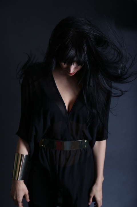 INTENSA Styling Lakier do Włosów Shiny Effect 300ml Połysk i Utrwalenie