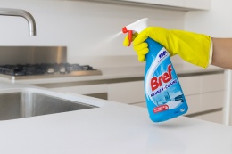 Bref Spray do Kuchni 750ml z Alkoholem Czyszczenie Wielofunkcyjne