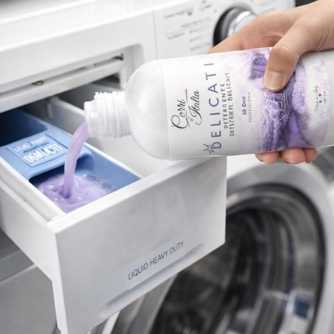 CORRI D ITALIA PŁYN DO PRANIA DELIKATNEGO DELICATI PERFUMOWANY WYDAJNY 1L