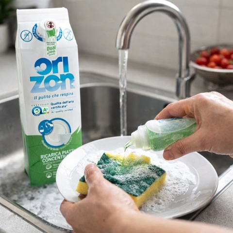 DUAL POWER Koncentrat uzupełniający do naczyń w kartonie 900 ml skuteczna moc czystości