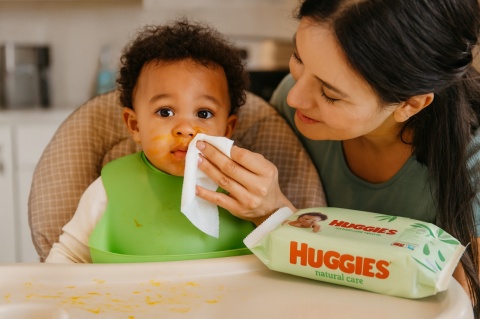 Huggies Natural Care chusteczki nawilżane dla dzieci 56 szt. delikatne