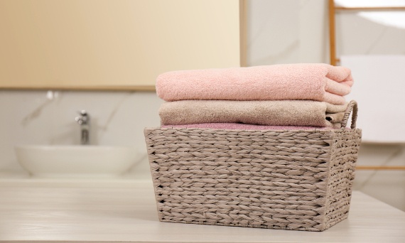 Jak prać ręczniki? W ilu stopniach to robić?